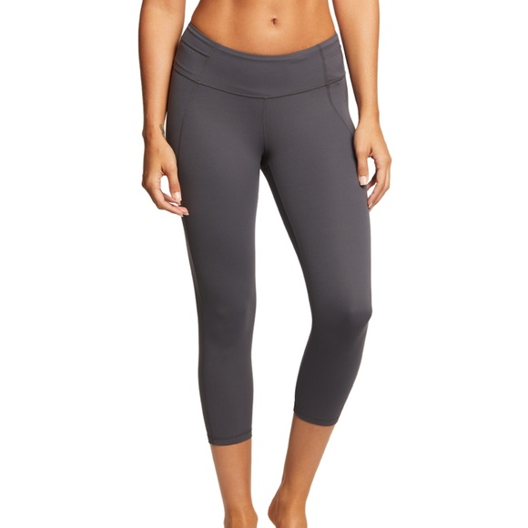 Pants - Grey Exercise Legging Capris